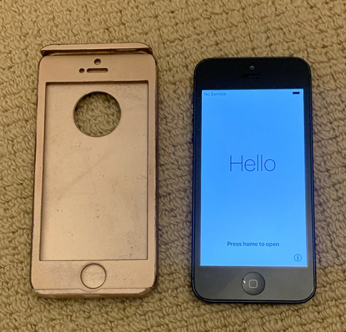 Apple iphone black 16gb - 5,