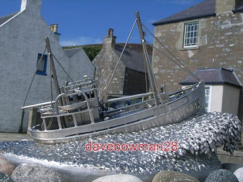 Photo shetland bus memorial - shetland,
