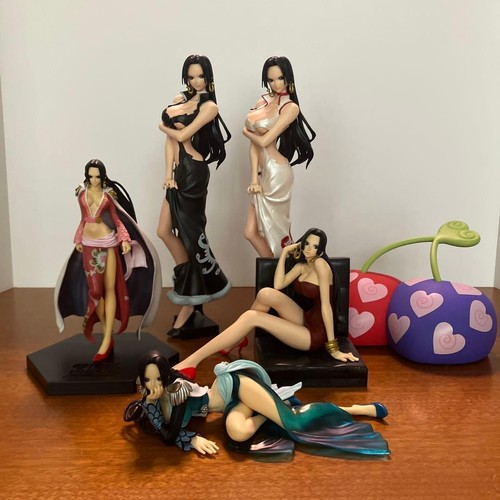 One piece boa hancock figure - one,