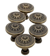 SET OF 6 VINTAGE BRASS EFFECT ROUND DAISY DRAWER CUPBOARD CABINET KNOBS HANDLES