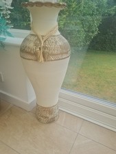 Flower vase porcelain - in, porcelain.