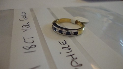 18ct yellow gold - 18ct, sapphire