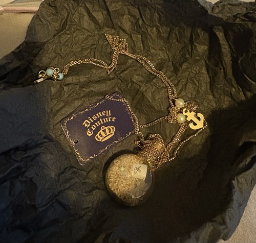 Super rare disney couture - super,