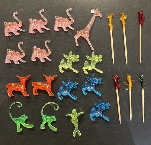 Vintage 1970s plastic - 16,