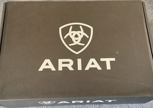 Immaculate ariat west - ariat,