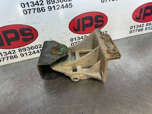 Front engine mount bracket x - mount, /