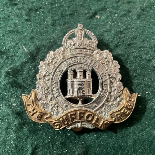 Suffolk regiment cap - regiment,, badge