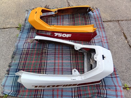 Vfr750 tail fairing rc24 - tail,