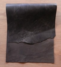 1.5mm Thick Brown Pebble Grain