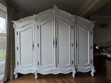 Large white mahogany