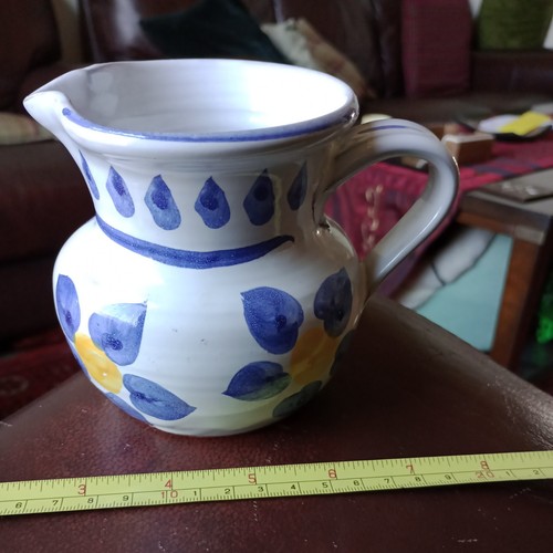 Tregurnow style studio pottery - style,