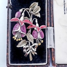 VINTAGE EXQUISITE FUCHSIA