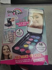 Style 4 Ever OFG 260 Compact Make Up Case, LED Mirror, 8 Eyeshadows, 3 Lip Glos
