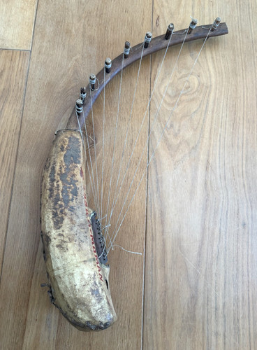 Vintage african arched harp - arched,