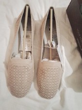 Papers Shoes Size 6
