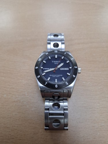Tissot mens watch swiss - tissot,