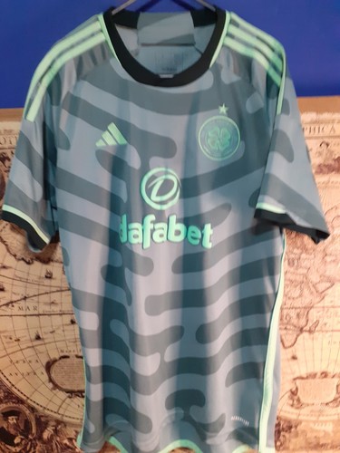 Celtic football shirt size - celtic,