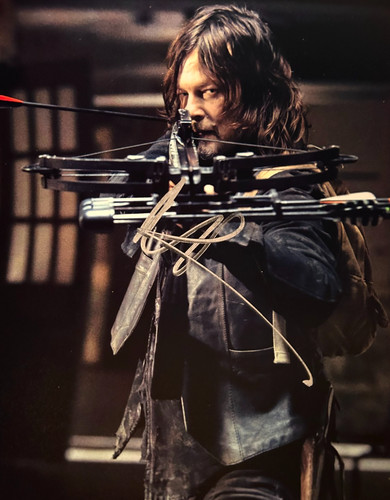 Walking dead signed autographs - walking,