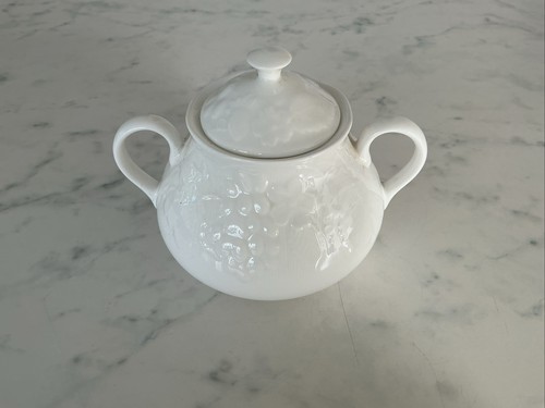 Wedgwood strawberry vine - wedgwood,