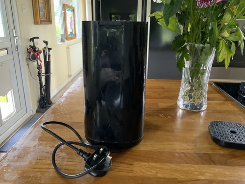 Hot water dispenser - hot,