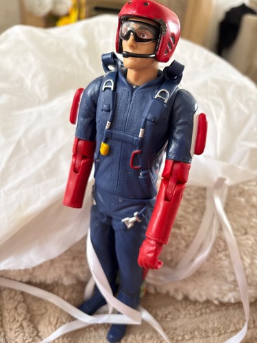 Armed forces parachute man - m,