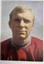 Bobby Moore SIGNED West Ham