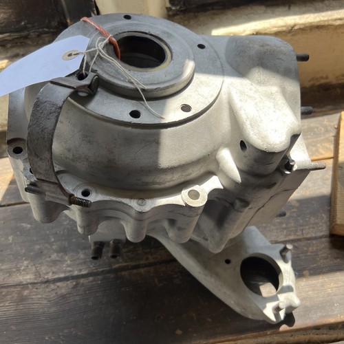 Bsa da10 crankcases - bsa, da1015701