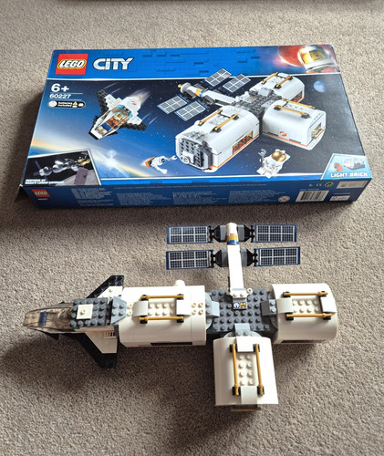 Lego city space - city,