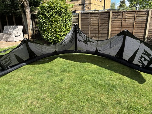 10m kitesurfing kite used - 10m,