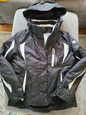 Women's HYRA Black and White