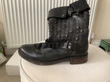 UGG Australia Conor Studs