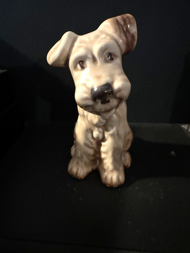 Sylvac sitting terrier dog - sitting,