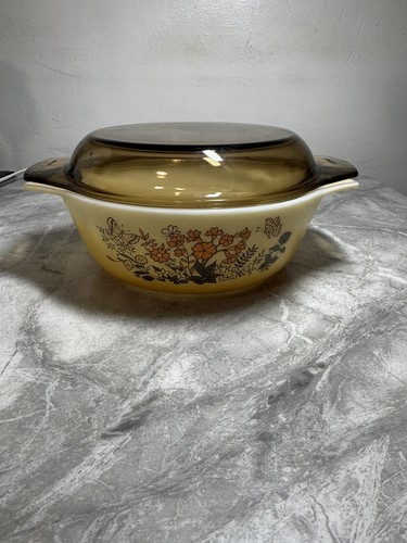 Vintage pyrex casserole dish - pyrex,