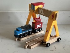 Brio Gantry Crane For Wooden Train Set With Track Train & Magnetic Cargo