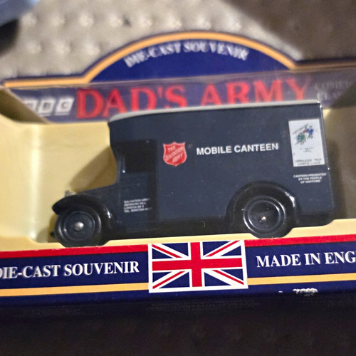 Lledo dad army bedford - lledo,
