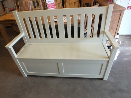 Painted slat back - 4', slat-back