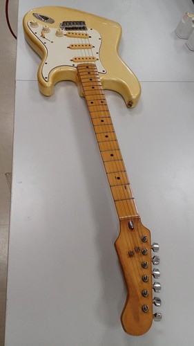 Fender japan junk strat - junk,