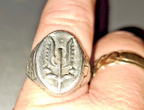 Silver ring sas who dares - ,