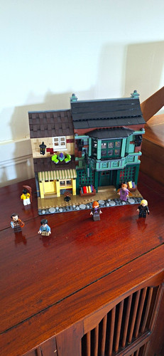 Lego harry potter diagon alley - harry,