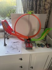Hot Wheels Motorized Loop &
