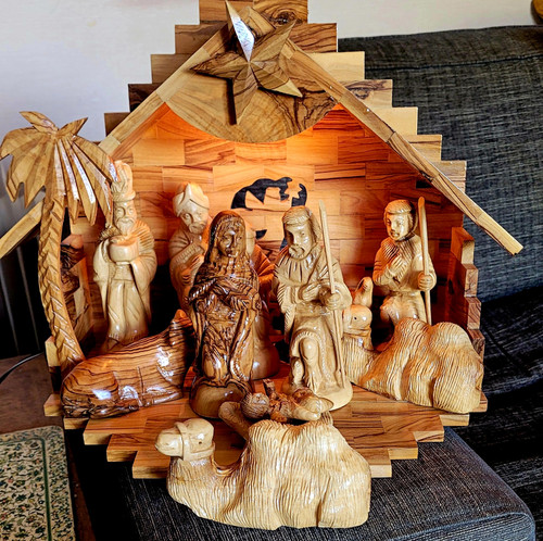 Wooden nativity scene - ,