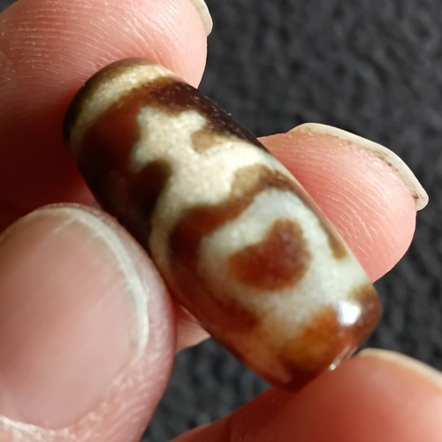 Tibetan agate pre 1800s - agate,