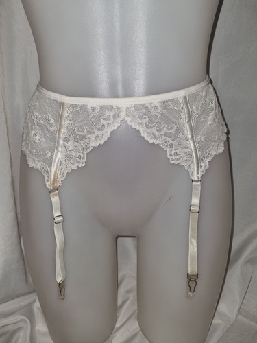 Gorgeous white floral lace - floral,