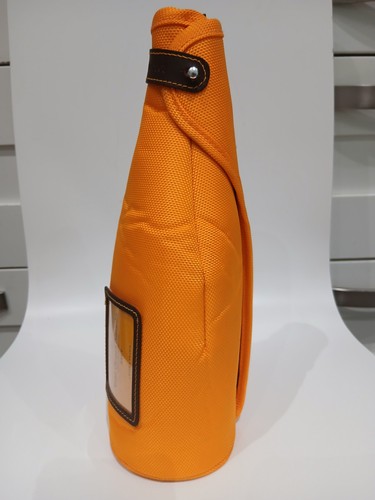Veuve clicquot champagne - veuve,