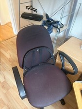 common office chair, back support barely used. pick up and cash only. 