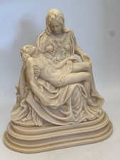 Michelangelo's La Pieta Statue