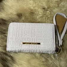 NWT Steve Madden Embossed