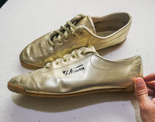 RARE 1994 Men's LA GEAR Gold