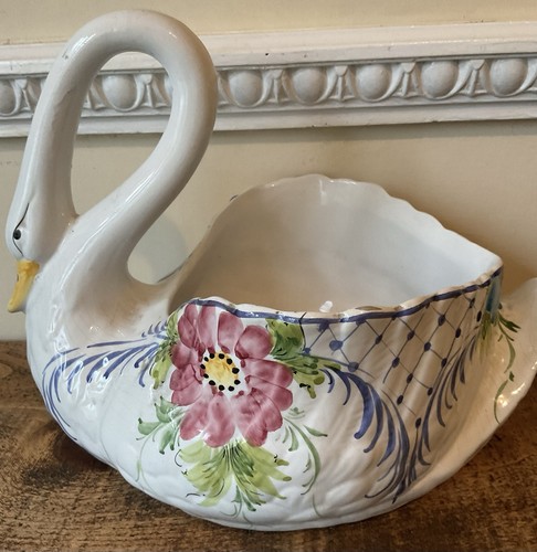 Vintage ceramic swan - vintage,