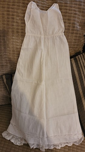 Antique white cotton dolls - white,